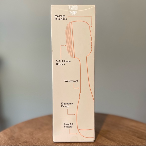 PMD Clean Smart Facial Cleansing Device - Picture 8 of 13